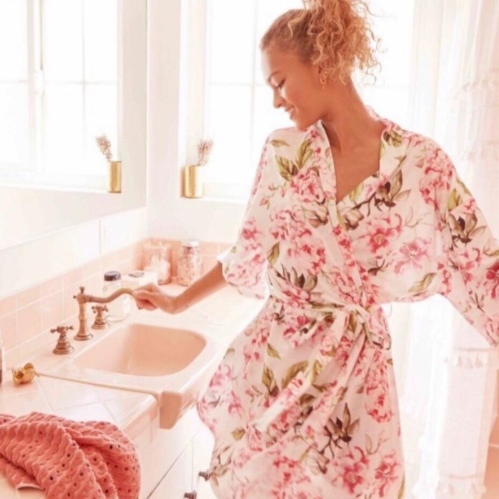 Show me your MuMu Floral Kimono Robe